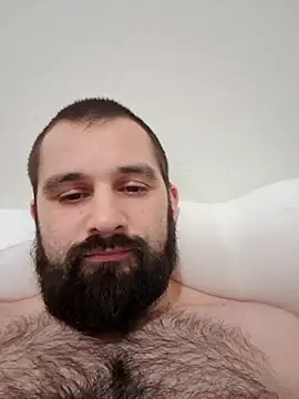 Snapshot of hungandnerdy420 chatting on 14, 5, 2026 hungandnerdy420 online show from 14, 5, 2026