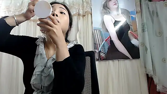 Snapshot of MiMi_0293 chatting on 15, 12, 2024 MiMi 0293 online show from 15, 12, 2024