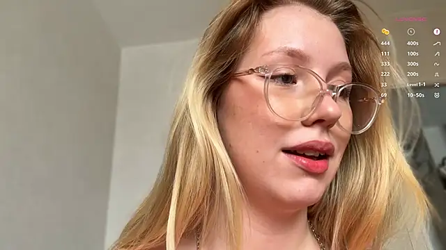 HoneyAudrey online show from 7, 3, 2025