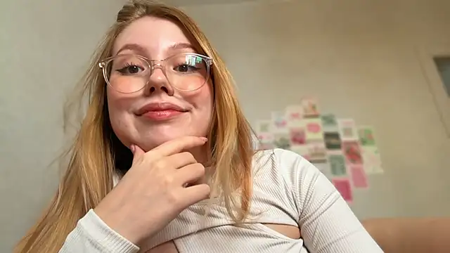 HoneyAudrey online show from 21, 4, 2026