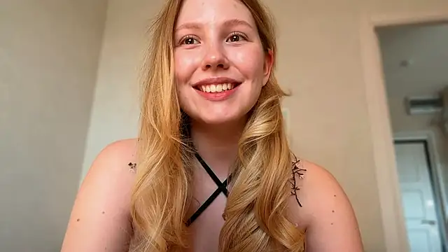 HoneyAudrey online show from 17, 6, 2026