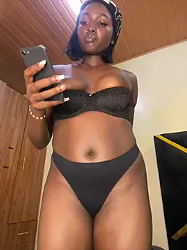 Curvixx online show from 28, 12, 2024