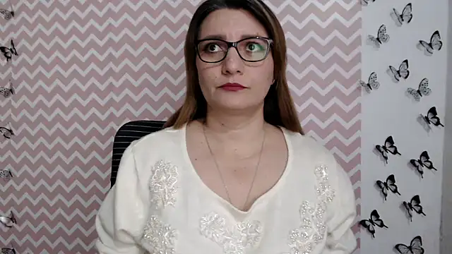 Amie Adams82  online show from 20, 1, 2025