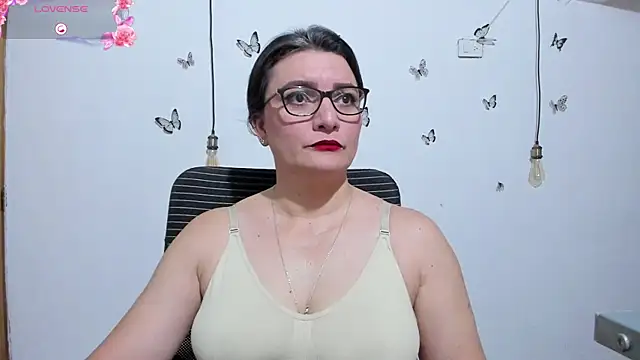 Snapshot of Amie_Adams82_ chatting on 15, 6, 2026 Amie Adams82 online show from 15, 6, 2026