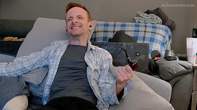 Snapshot of Dilldough405 chatting on 2, 3, 2026 Dilldough405 online show from 2, 3, 2026