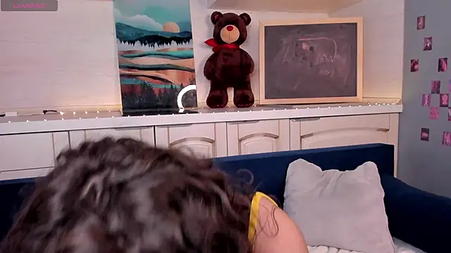 Ariella Sol online show from 22, 3, 2026