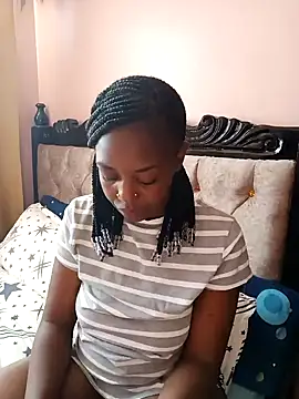 pretty-eyes23 online show from 19, 12, 2024