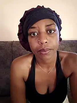 pretty-eyes23 online show from 6, 1, 2025