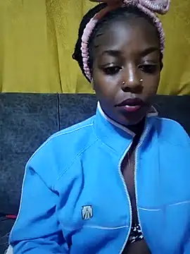 pretty-eyes23 online show from 8, 2, 2025