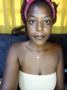 pretty-eyes23 online show from 7, 3, 2025