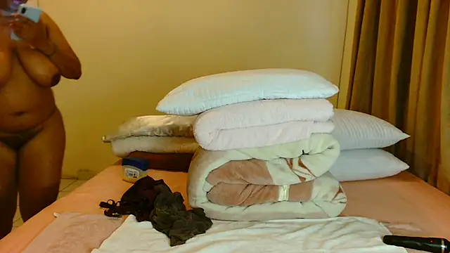 ALEXABOUJEE95 online show from 6, 10, 2025