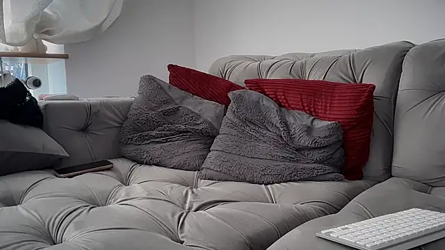 iam valentinadoll online show from 17, 3, 2025