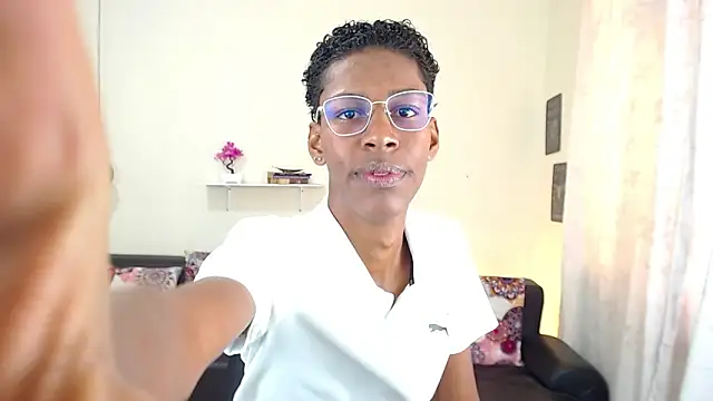 maiki18  online show from 20, 1, 2025