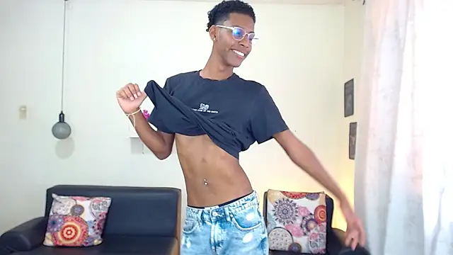 maiki18  online show from 28, 1, 2025