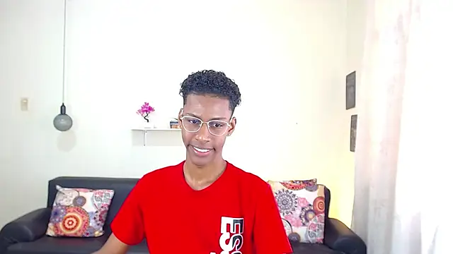 maiki18  online show from 29, 1, 2025