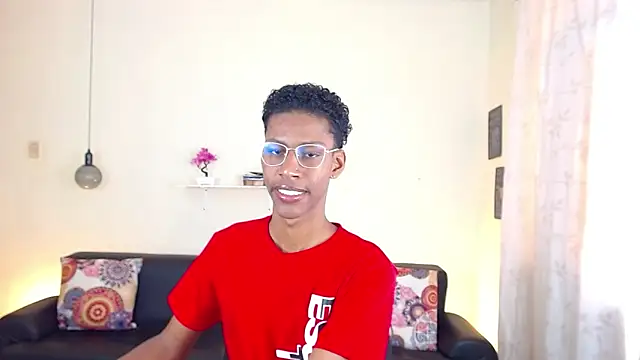 maiki18  online show from 7, 2, 2025