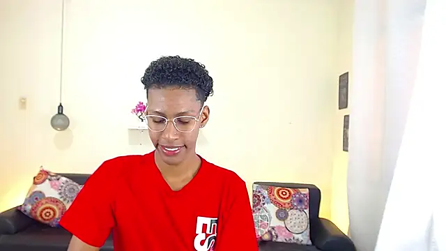 maiki18  online show from 21, 2, 2025