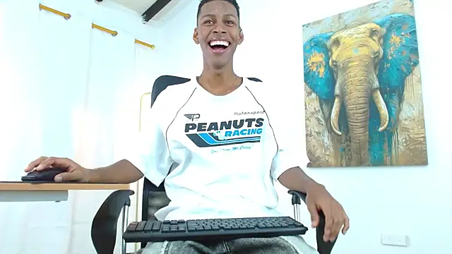 maiki18  online show from 13, 9, 2025