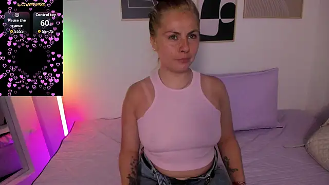 Snapshot of brandy_sweet_ chatting on 16, 10, 2025 brandy sweet online show from 16, 10, 2025
