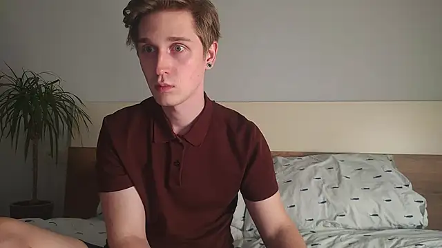 Snapshot of Shirizi chatting on 20, 10, 2025 Shirizi online show from 20, 10, 2025