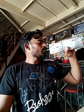 Snapshot of rayhan085 chatting on 16, 9, 2025 rayhan085 online show from 16, 9, 2025