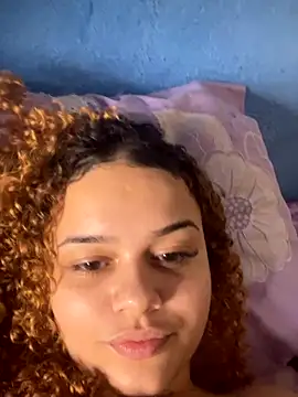 Snapshot of Lolacavalona chatting on 25, 9, 2025 Lolacavalona online show from 25, 9, 2025