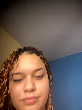 Snapshot of Lolacavalona chatting on 1, 10, 2025 Lolacavalona online show from 1, 10, 2025