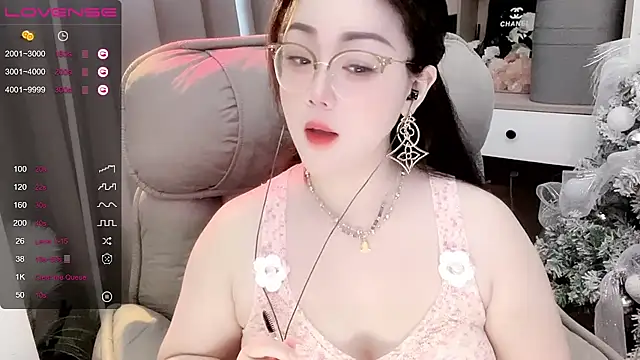 Monica-888 online show from 7, 10, 2025