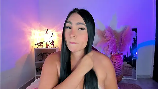 Sarahballiston  online show from 19, 2, 2025