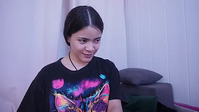 Snapshot of Feetgirl01 chatting on 21, 12, 2024 Feetgirl01 online show from 21, 12, 2024