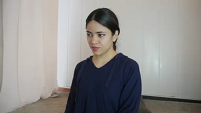 Snapshot of Feetgirl01 chatting on 7, 3, 2025 Feetgirl01 online show from 7, 3, 2025