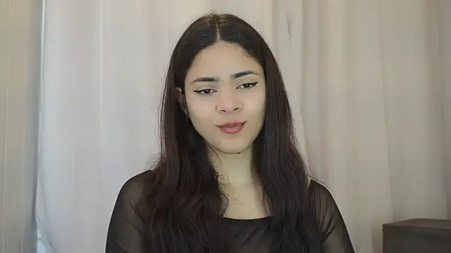 Snapshot of Feetgirl01 chatting on 16, 3, 2025 Feetgirl01 online show from 16, 3, 2025