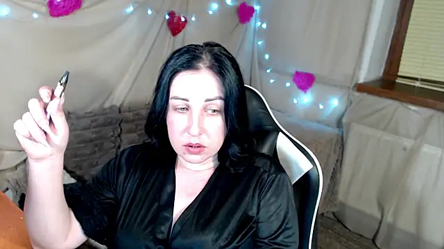 Snapshot of JillStevens chatting on 6, 6, 2026 JillStevens online show from 6, 6, 2026