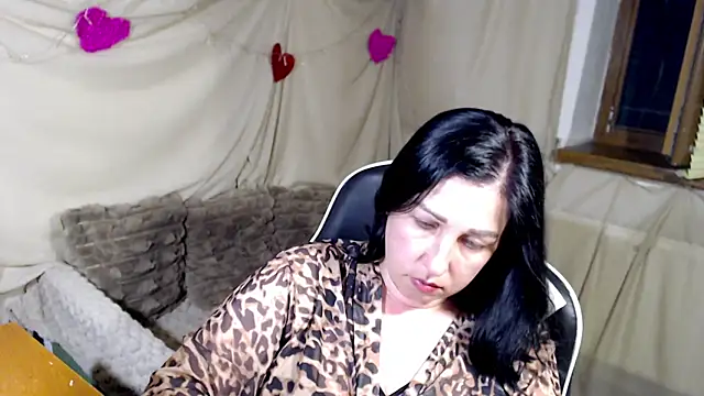 Snapshot of JillStevens chatting on 12, 6, 2026 JillStevens online show from 12, 6, 2026