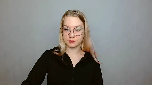 cindi hot online show from 25, 1, 2025