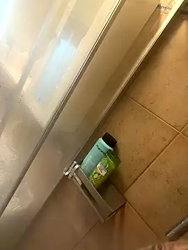 1ninefellababy online show from 8, 1, 2026