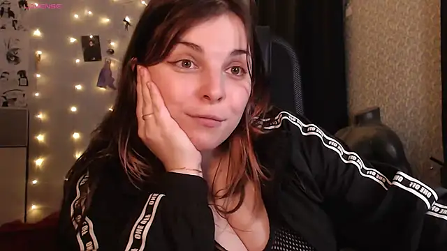 Saya sweet online show from 14, 9, 2025