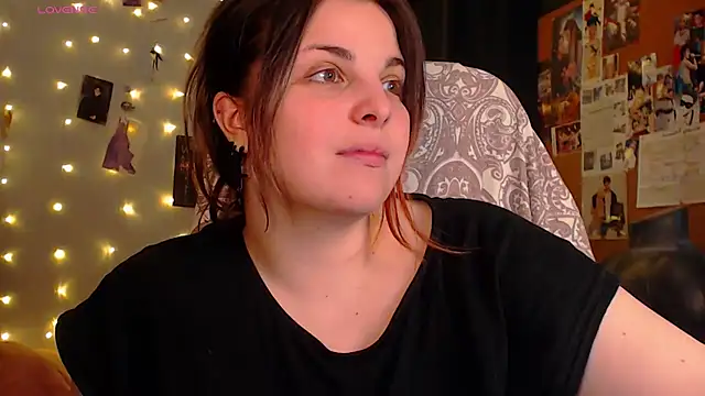 Saya sweet online show from 3, 10, 2025