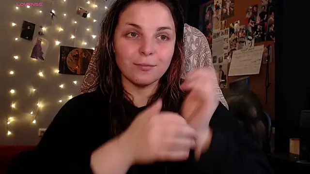 Saya sweet online show from 7, 10, 2025