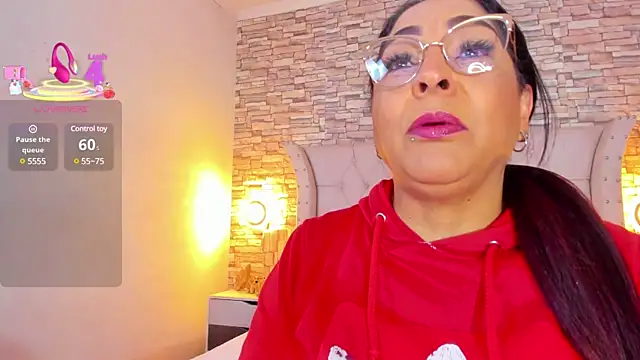 Snapshot of Gina_Myers chatting on 18, 3, 2025 Gina Myers online show from 18, 3, 2025