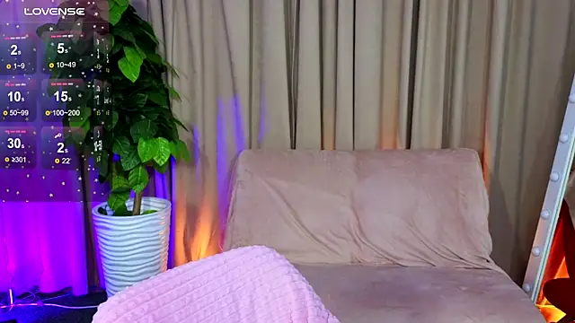 SusieMorris online show from 10, 2, 2025