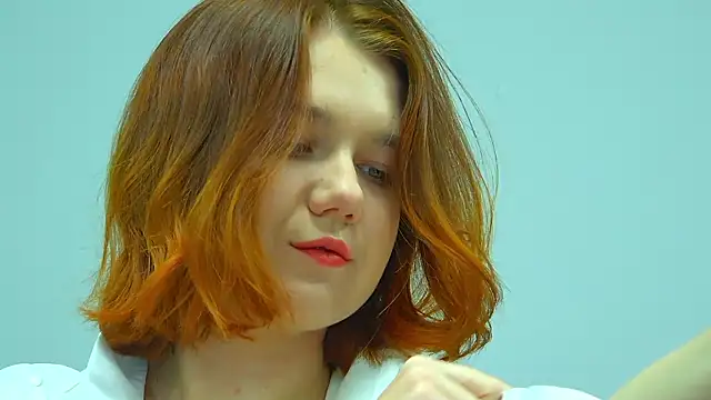 Snapshot of LessySmith chatting on 2, 2, 2026 LessySmith online show from 2, 2, 2026