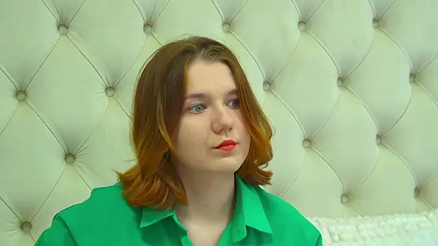 Snapshot of LessySmith chatting on 22, 2, 2026 LessySmith online show from 22, 2, 2026