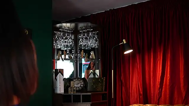 Snapshot of Evelyn_Evyyy chatting on 9, 3, 2025 Evelyn Evyyy online show from 9, 3, 2025