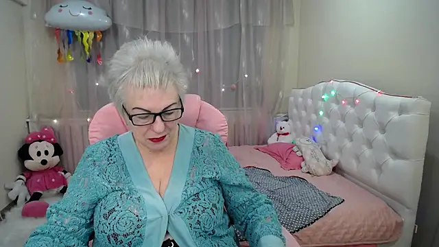 KayleSmoll online show from 23, 1, 2025