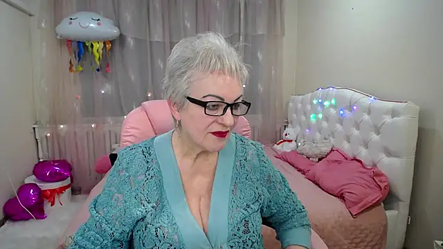 KayleSmoll online show from 29, 1, 2025