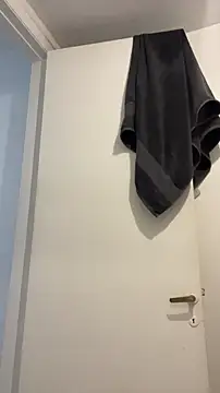 cinnamon rosa online show from 15, 12, 2025