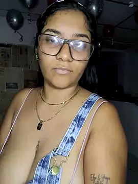 Snapshot of Sofythom1 chatting on 26, 2, 2025 Sofythom1 online show from 26, 2, 2025