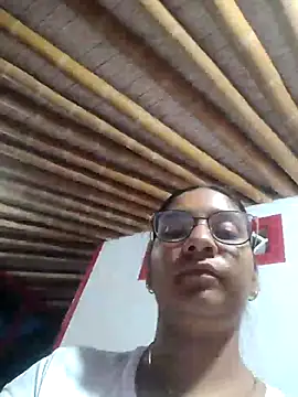 Snapshot of Sofythom1 chatting on 7, 10, 2025 Sofythom1 online show from 7, 10, 2025