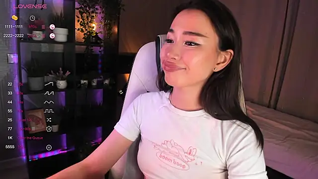 sensualily online show from 12, 10, 2025